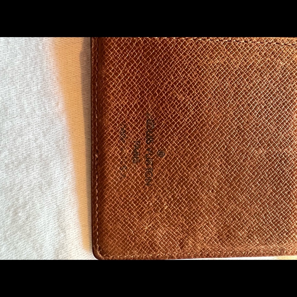 Luis Vuitton Authentic Long Vintage Kiss-lock Bifold Wallet - Picture 13 of 16